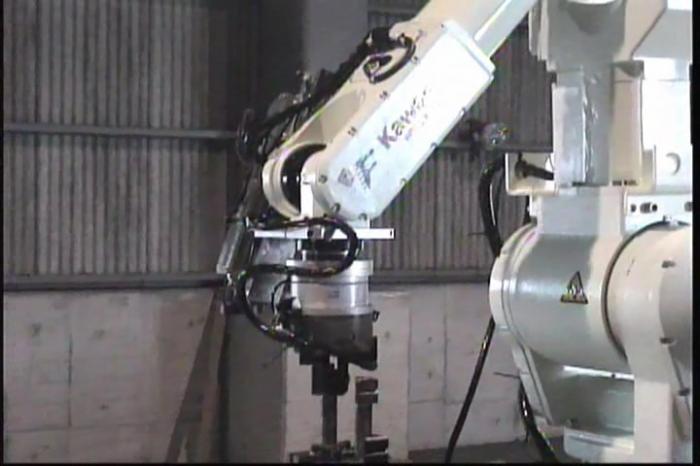 金型交換ロボット